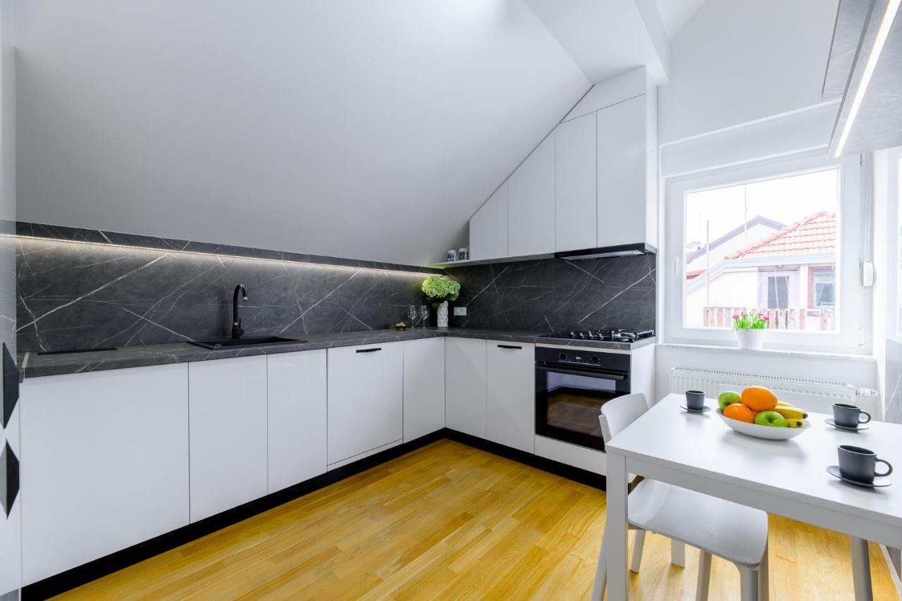 Apartament Flexible Selfcheckins 49 - Zagreb - Parking - New - Luxury Zewnętrze zdjęcie